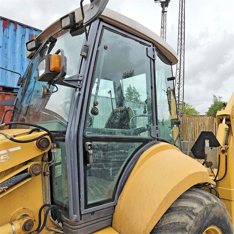 Retroescavadeira New Holland LB115: foto 10