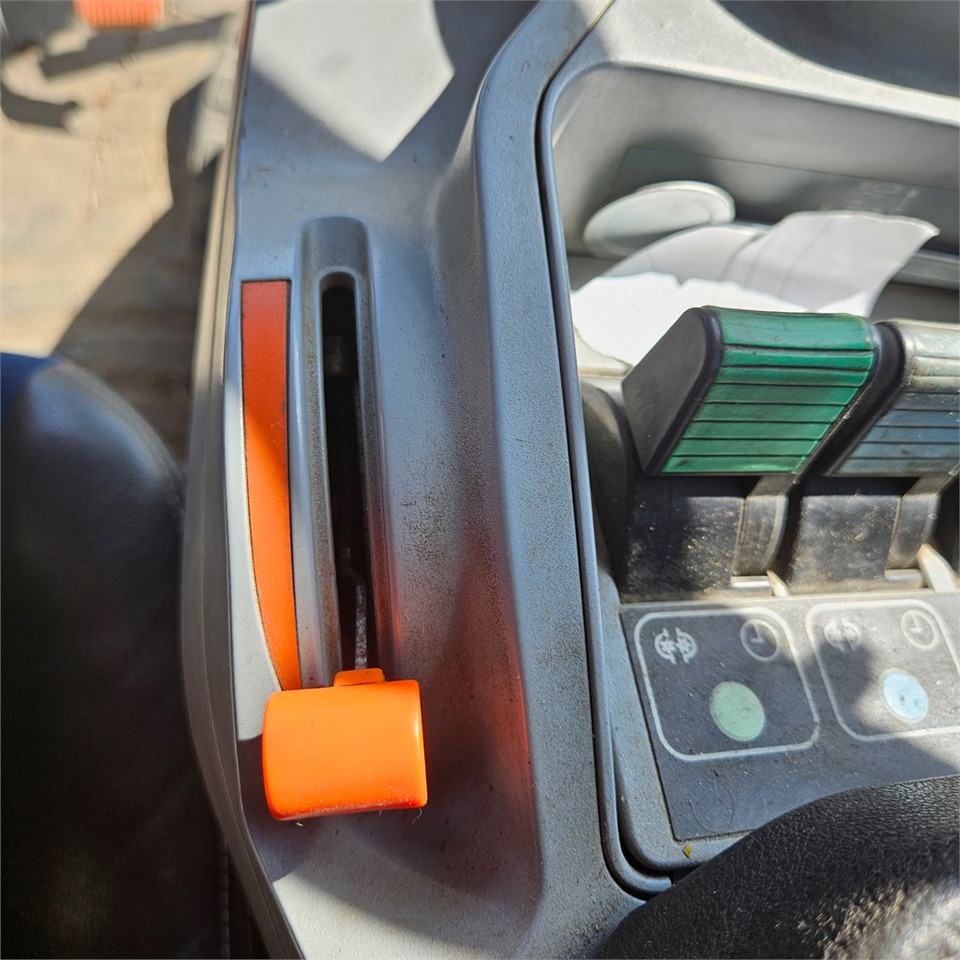 Trator New Holland T7.235 Power Command: foto 15