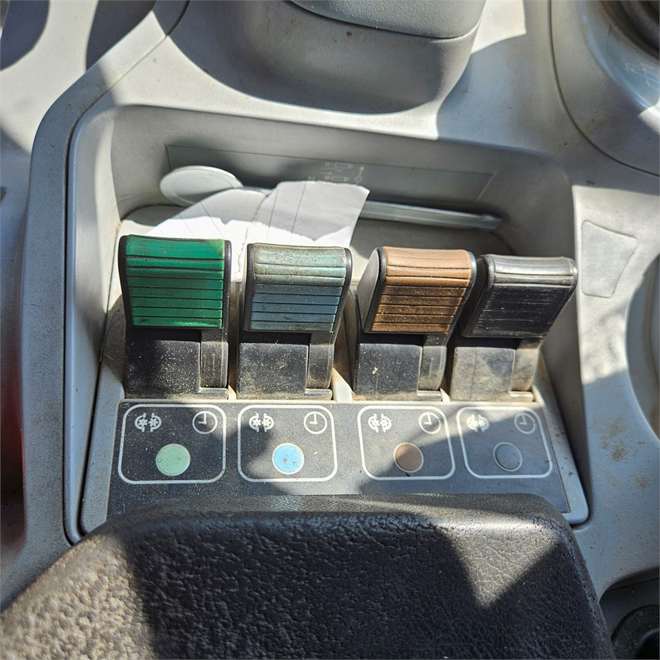 Trator New Holland T7.235 Power Command: foto 14