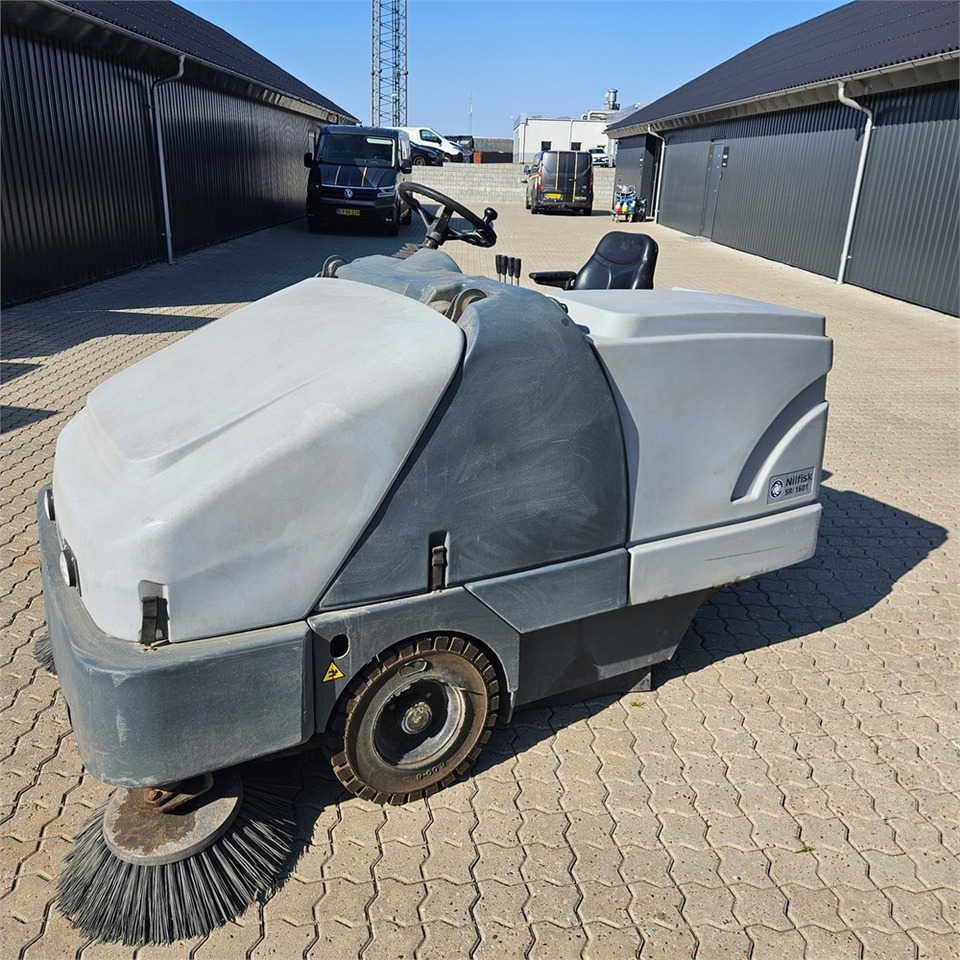 Varredora industrial Nilfisk SR1601 B Maxi: foto 1