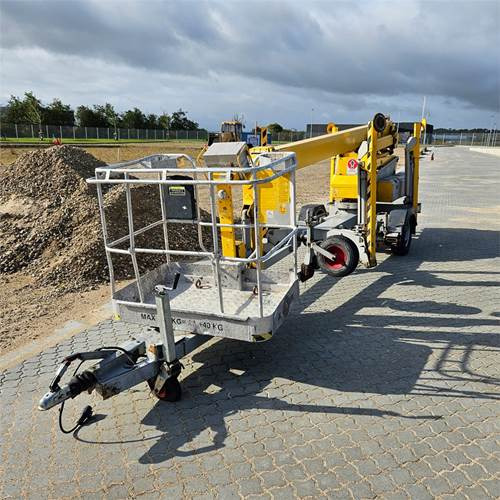 Omme 1550 EXB - Plataforma de elevaçao rebocável: foto 4 Omme 1550 EXB - Plataforma de elevaçao rebocável: foto 4