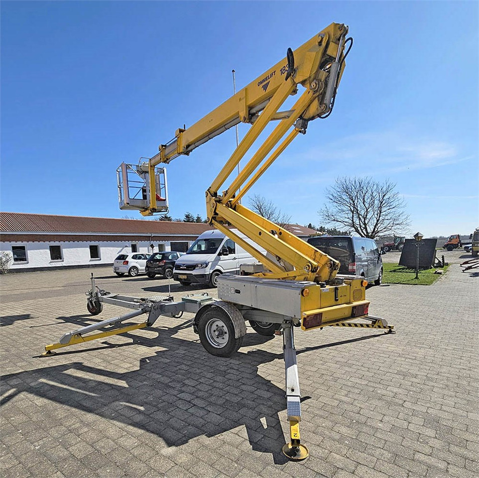 Omme 1830 EBZX - Plataforma de elevaçao rebocável: foto 4 Omme 1830 EBZX - Plataforma de elevaçao rebocável: foto 4