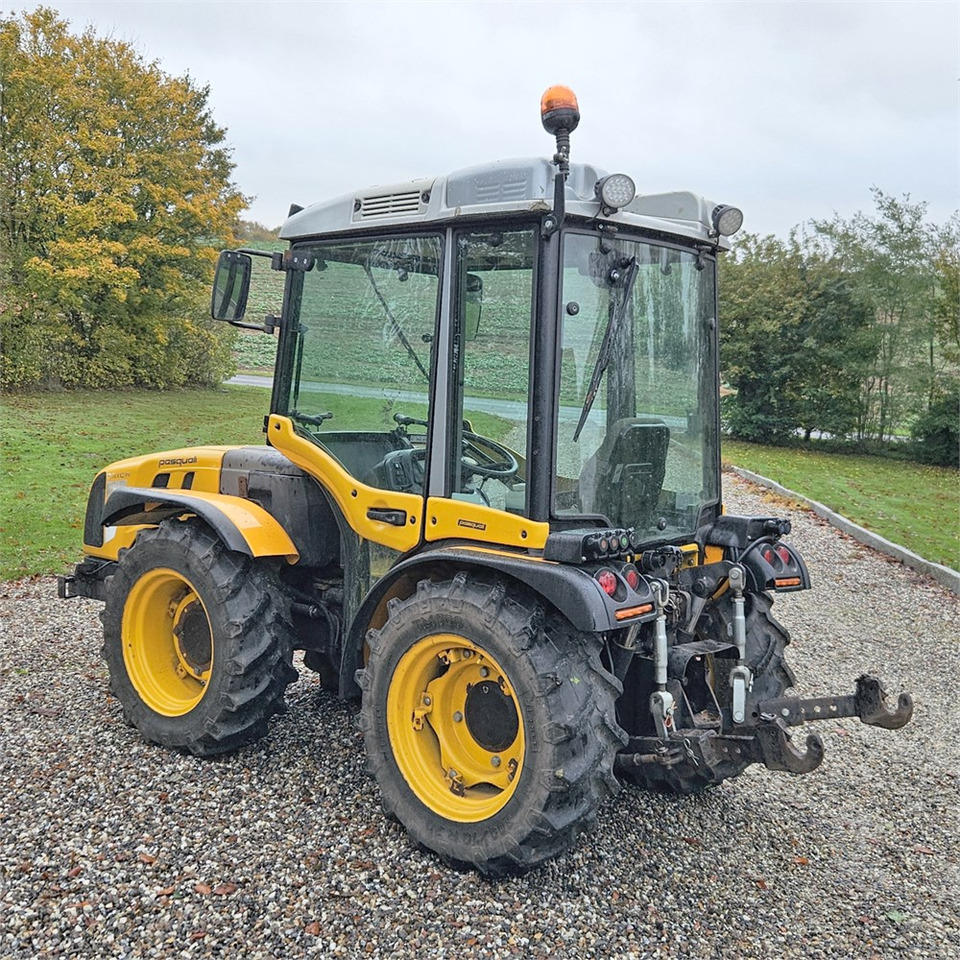 Pasquali 7.95 Orion - Trator municipal: foto 4 Pasquali 7.95 Orion - Trator municipal: foto 4