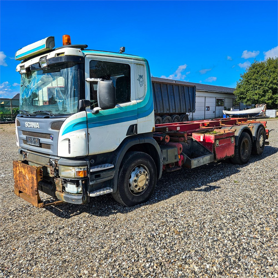 Scania P310 - Camião com sistema de cabo: foto 1 Scania P310 - Camião com sistema de cabo: foto 1