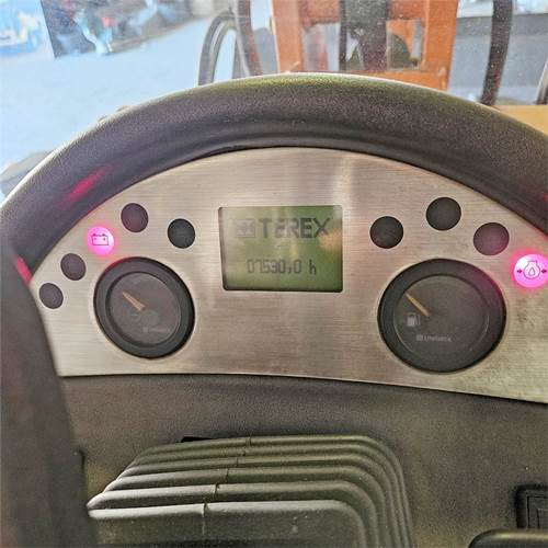 Pá carregadora de rodas Terex TL100: foto 16