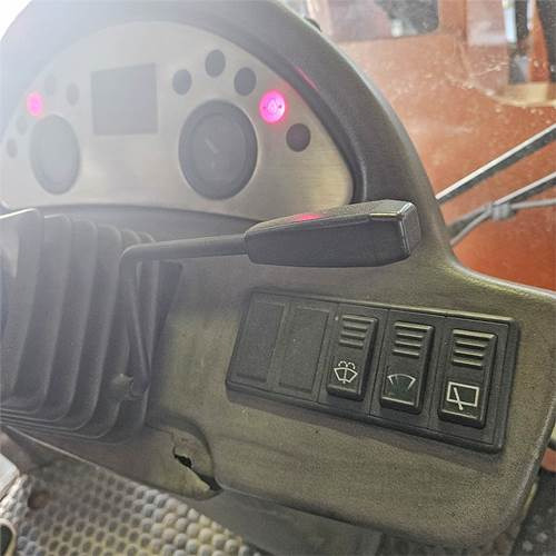 Pá carregadora de rodas Terex TL100: foto 17