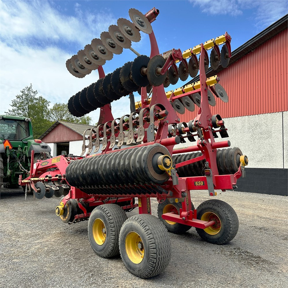 Väderstad Carrier 650 - Maquina para lavrar a terra: foto 1 Väderstad Carrier 650 - Maquina para lavrar a terra: foto 1