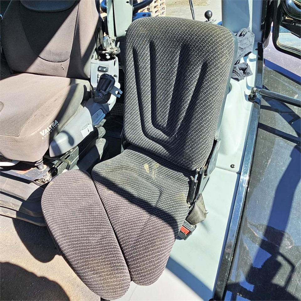Trator Valtra s394: foto 10
