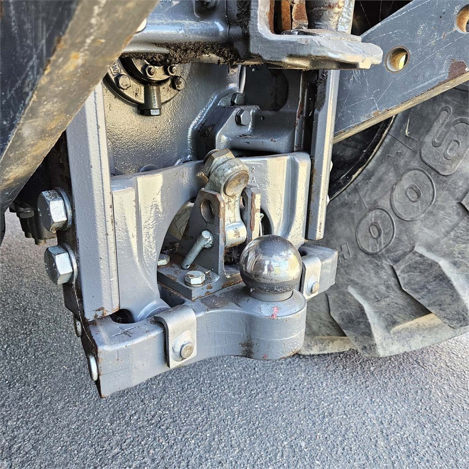 Trator Valtra s394: foto 25