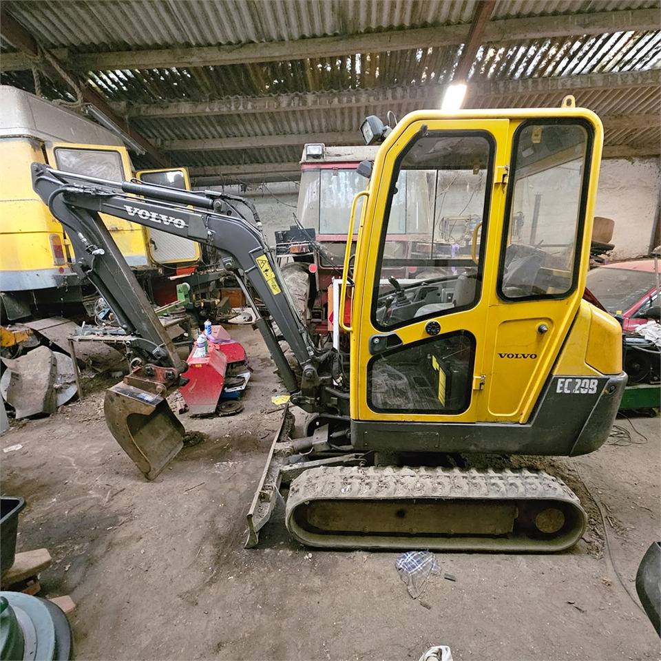 Volvo EC20 B XTV - Mini escavadeira: foto 1 Volvo EC20 B XTV - Mini escavadeira: foto 1