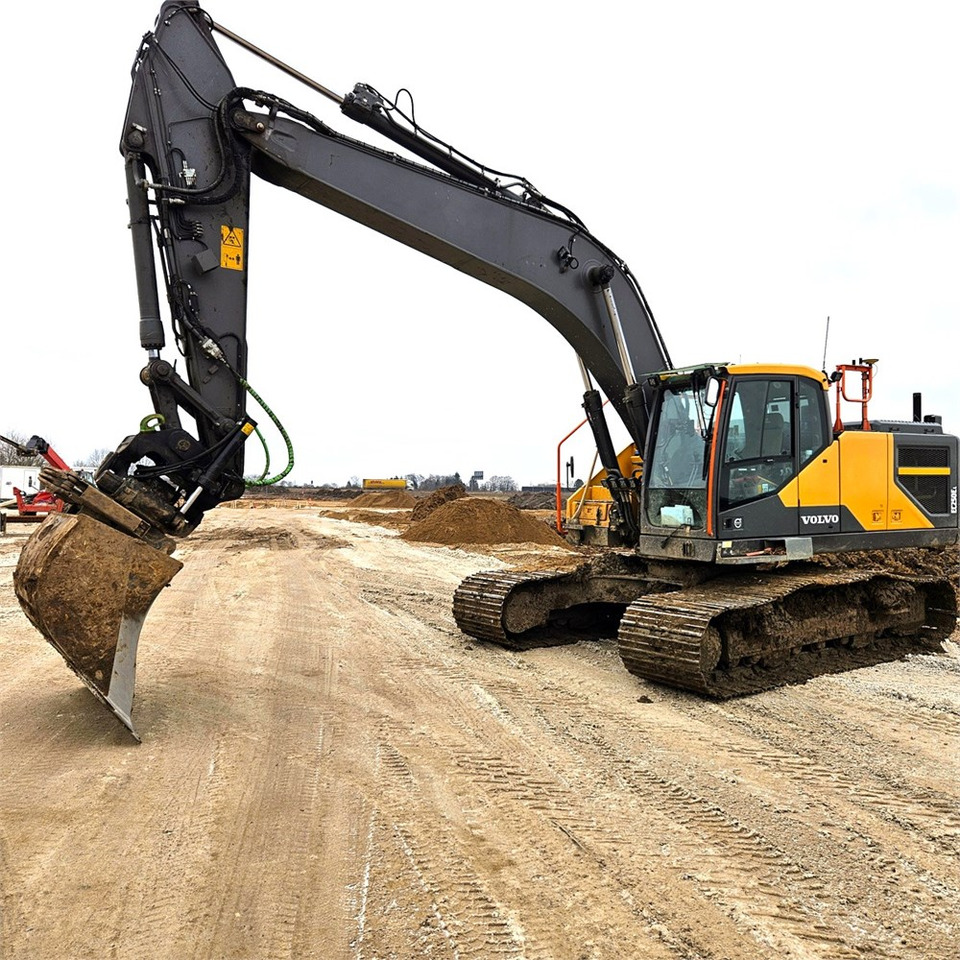 Volvo EC250 EL - Escavadora de rastos: foto 4 Volvo EC250 EL - Escavadora de rastos: foto 4