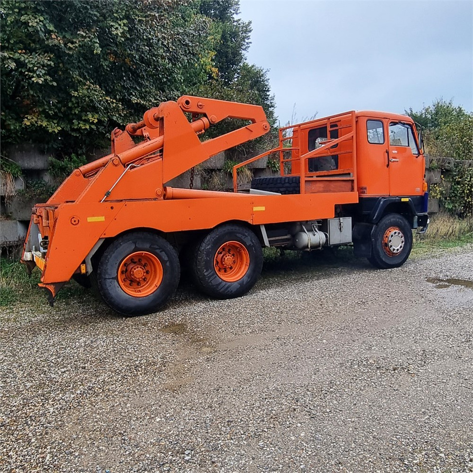 Volvo F 88 - Camião multibenne: foto 5 Volvo F 88 - Camião multibenne: foto 5
