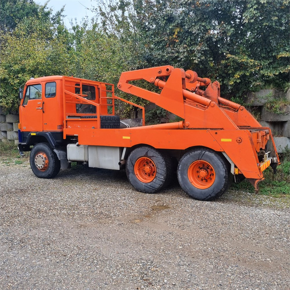 Volvo F 88 - Camião multibenne: foto 3 Volvo F 88 - Camião multibenne: foto 3