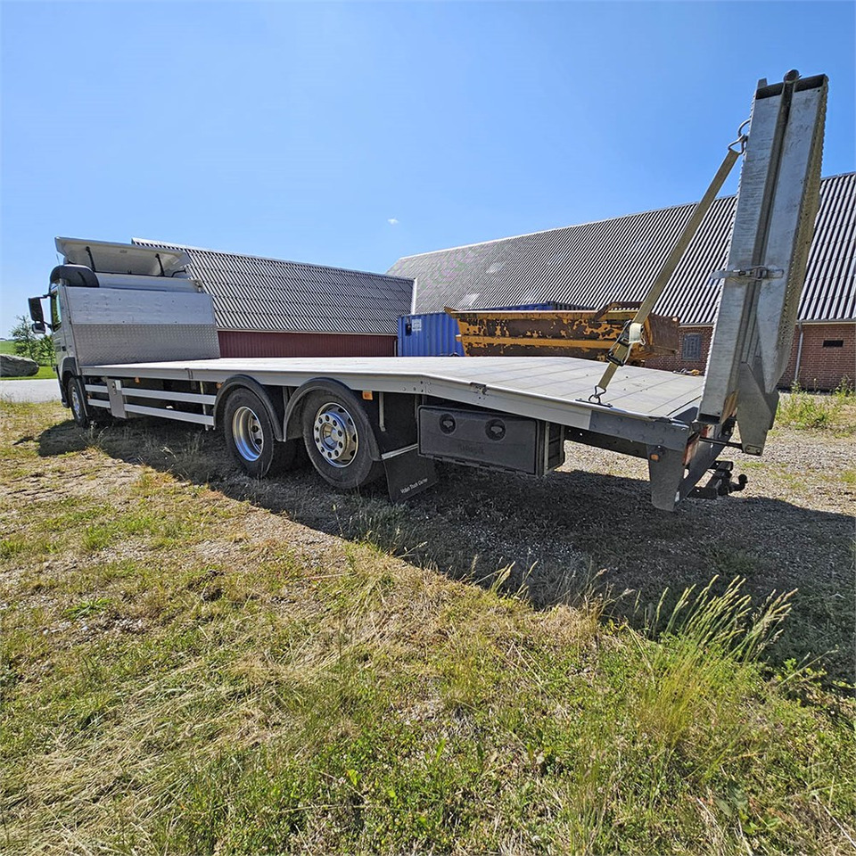 Volvo FM 330 - Camião transporte de veículos: foto 4 Volvo FM 330 - Camião transporte de veículos: foto 4