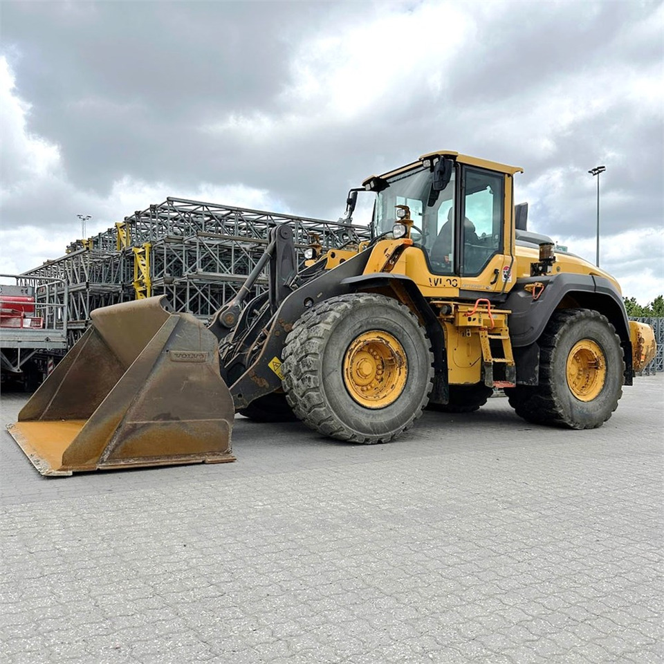 Volvo L120 H - Pá carregadora de rodas: foto 1 Volvo L120 H - Pá carregadora de rodas: foto 1