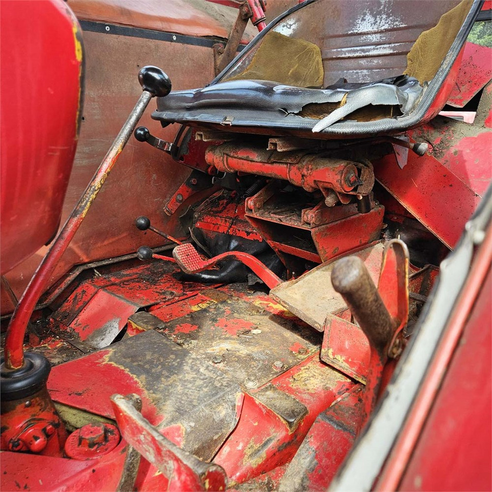 Trator Volvo T800 B: foto 22