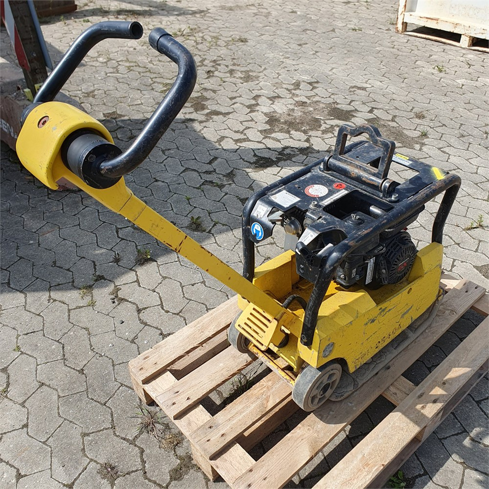 Wacker Neuson BPU 2540A - Placas vibratórias: foto 1 Wacker Neuson BPU 2540A - Placas vibratórias: foto 1