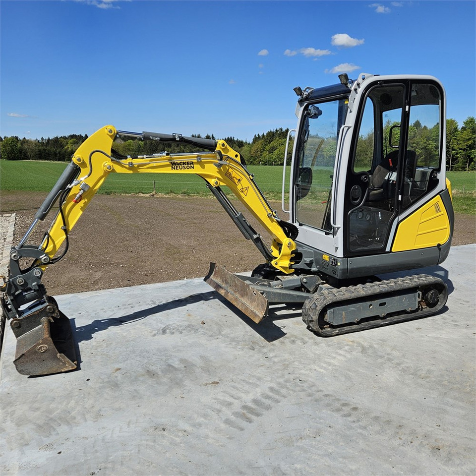 Wacker Neuson ET18 - Mini escavadeira: foto 1 Wacker Neuson ET18 - Mini escavadeira: foto 1