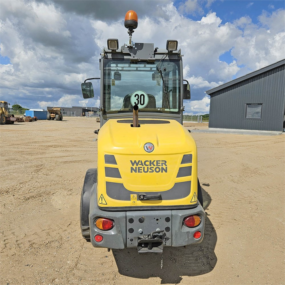 Wacker Neuson WL 32/RL30 - Pá carregadora de rodas: foto 4 Wacker Neuson WL 32/RL30 - Pá carregadora de rodas: foto 4