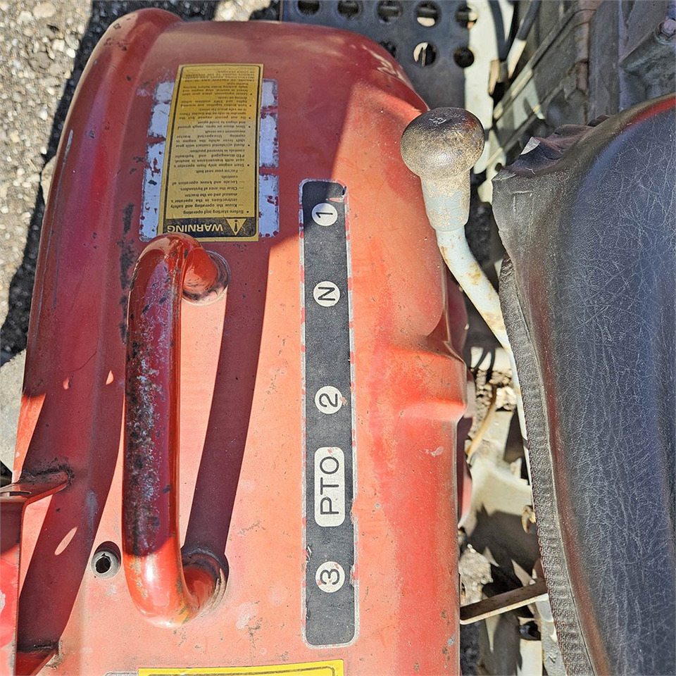 Trator municipal Yanmar 1510 D: foto 18 Trator municipal Yanmar 1510 D: foto 18