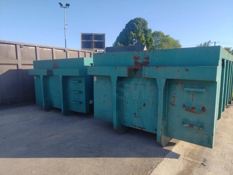 EUROBENNE BENNE AMPLIROLL 15 M3 - Contentor ampliroll: foto 1 EUROBENNE BENNE AMPLIROLL 15 M3 - Contentor ampliroll: foto 1