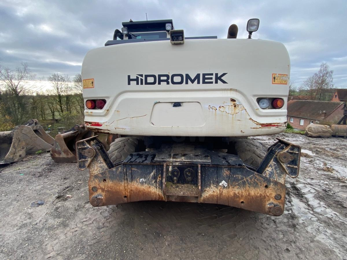 Hidromek HMK 140W-3B - Escavadeira de rodas: foto 4 Hidromek HMK 140W-3B - Escavadeira de rodas: foto 4