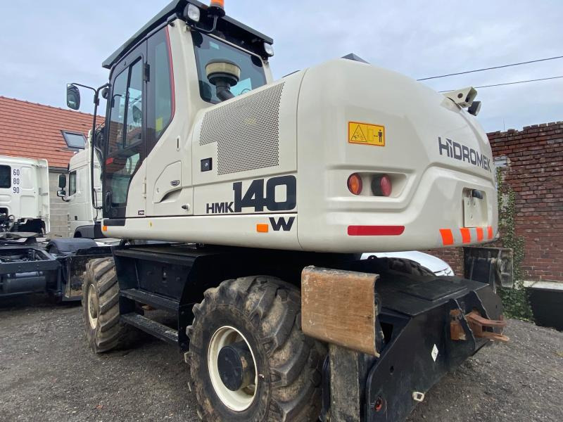 Hidromek HMK 140W - Escavadeira de rodas: foto 3 Hidromek HMK 140W - Escavadeira de rodas: foto 3