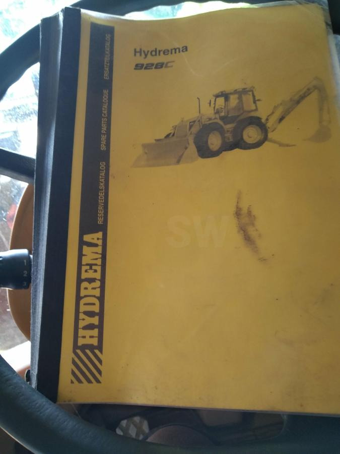 Retroescavadeira Hydrema 928 C: foto 10