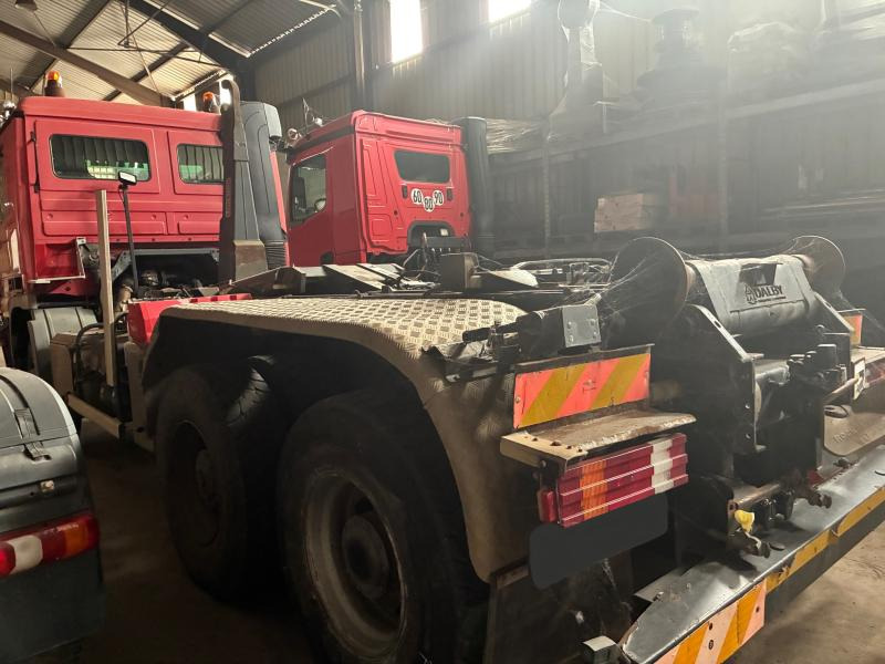 Mercedes 6X4 ACTROS 3341 - Camião polibenne: foto 3 Mercedes 6X4 ACTROS 3341 - Camião polibenne: foto 3