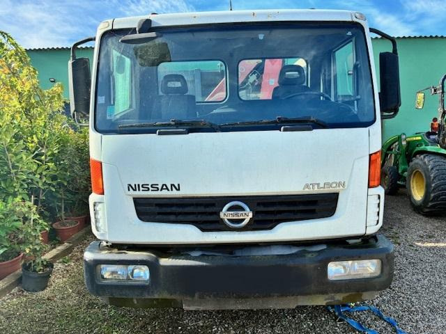 Camião polibenne, Camião grua Nissan ATLEON 150.25: foto 6
