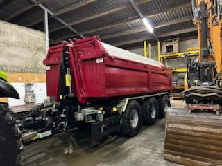 Pronar T 386 - Reboque basculante agrícola: foto 3 Pronar T 386 - Reboque basculante agrícola: foto 3