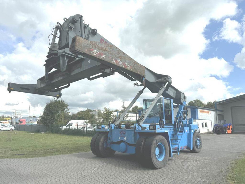 CVS Ferrari F258.6 - Reachstacker porta contentores: foto 2 CVS Ferrari F258.6 - Reachstacker porta contentores: foto 2