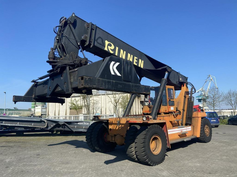 Kalmar DC4160RS4 - Reachstacker porta contentores: foto 1 Kalmar DC4160RS4 - Reachstacker porta contentores: foto 1