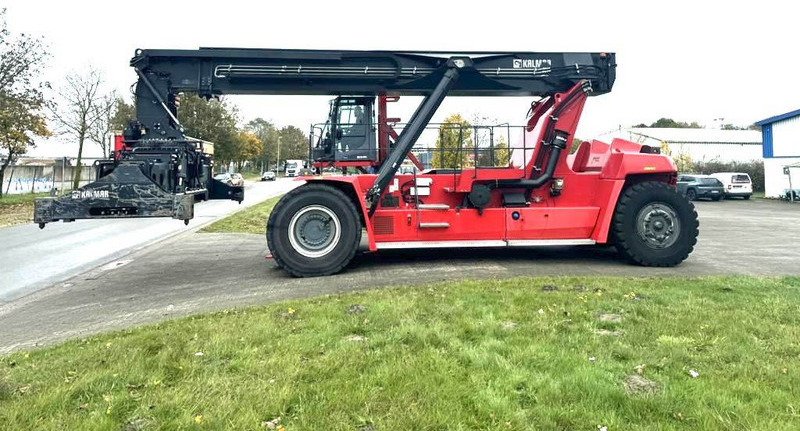 Kalmar DRG450-70S5XS - Reachstacker porta contentores: foto 4 Kalmar DRG450-70S5XS - Reachstacker porta contentores: foto 4