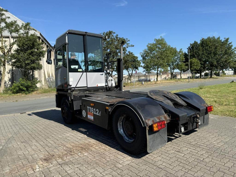 Kalmar TT612D - Tractor de terminal: foto 4 Kalmar TT612D - Tractor de terminal: foto 4