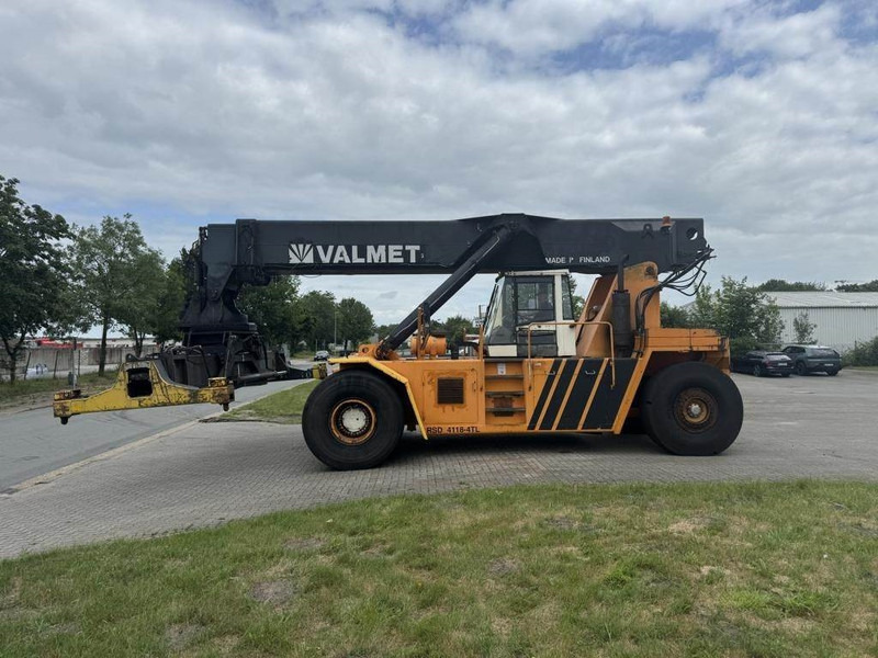 Kalmar Valmet RSD4118-4TL - Reachstacker porta contentores: foto 3 Kalmar Valmet RSD4118-4TL - Reachstacker porta contentores: foto 3