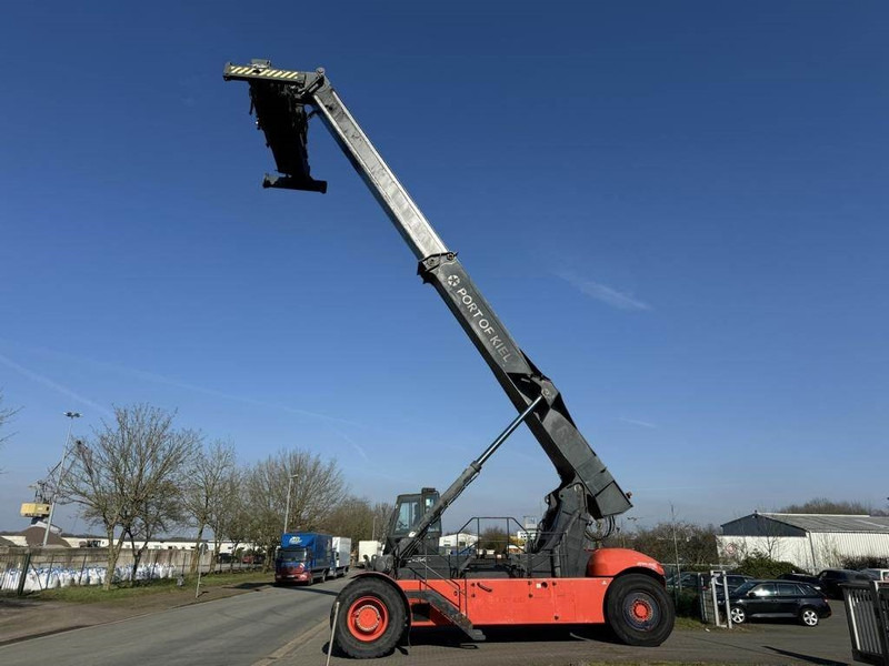 Linde C4540TL - Reachstacker porta contentores: foto 3 Linde C4540TL - Reachstacker porta contentores: foto 3