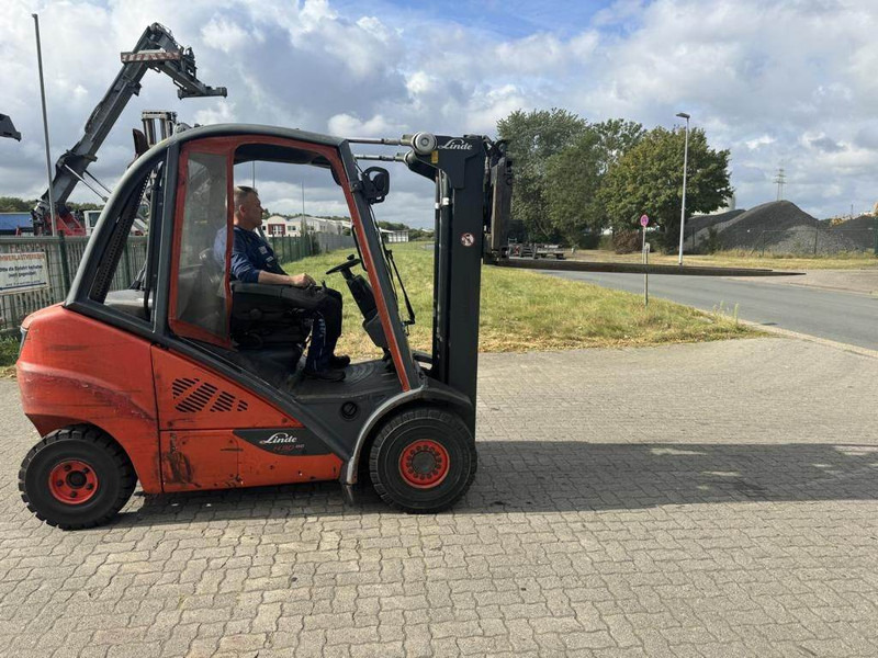 Linde H30D-02 - Empilhadeira a diesel: foto 4 Linde H30D-02 - Empilhadeira a diesel: foto 4