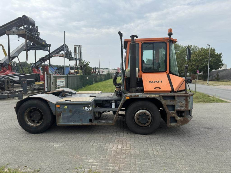 Mafi MT36 4x4DL - Tractor de terminal: foto 2 Mafi MT36 4x4DL - Tractor de terminal: foto 2