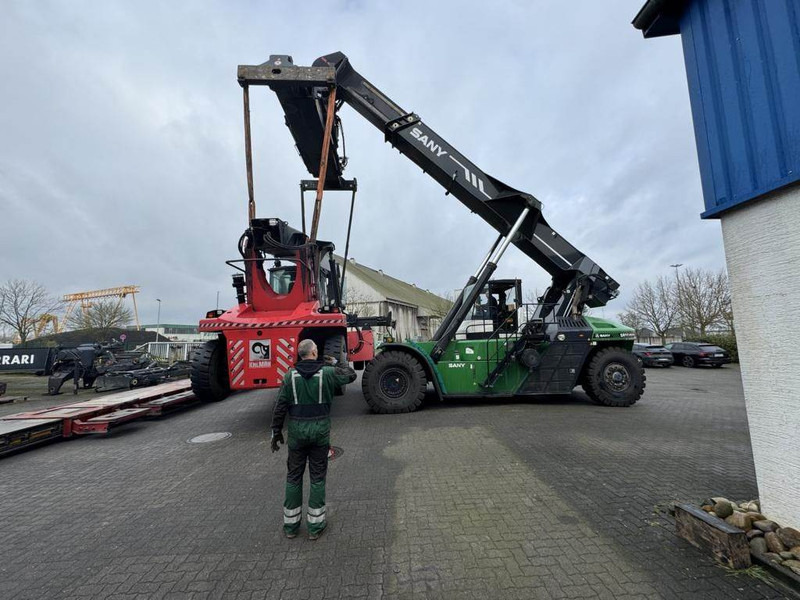 Sany SRSC4531G - Reachstacker porta contentores: foto 1 Sany SRSC4531G - Reachstacker porta contentores: foto 1