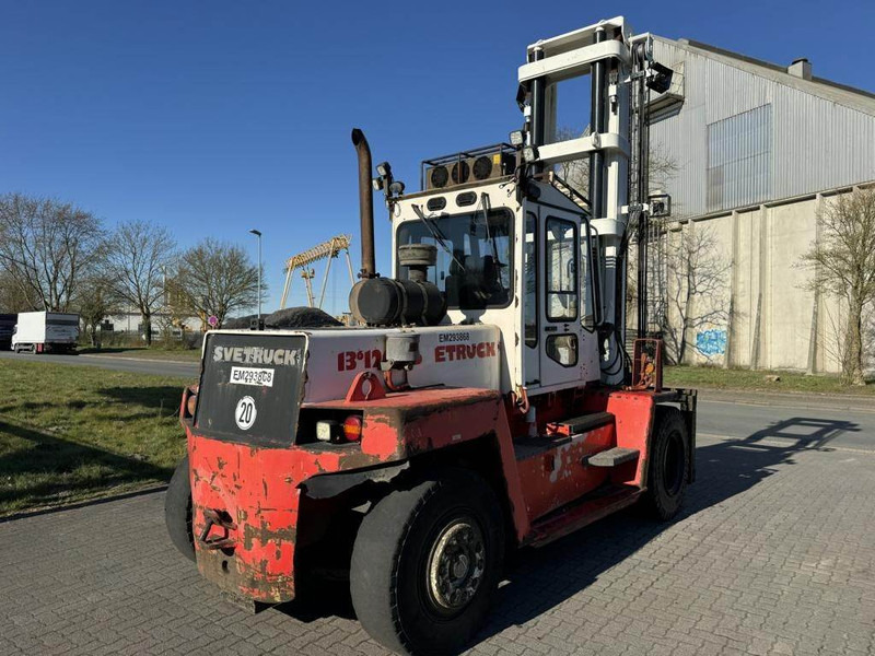 Svetruck 13.6-120-32 - Empilhadeira a diesel: foto 5 Svetruck 13.6-120-32 - Empilhadeira a diesel: foto 5