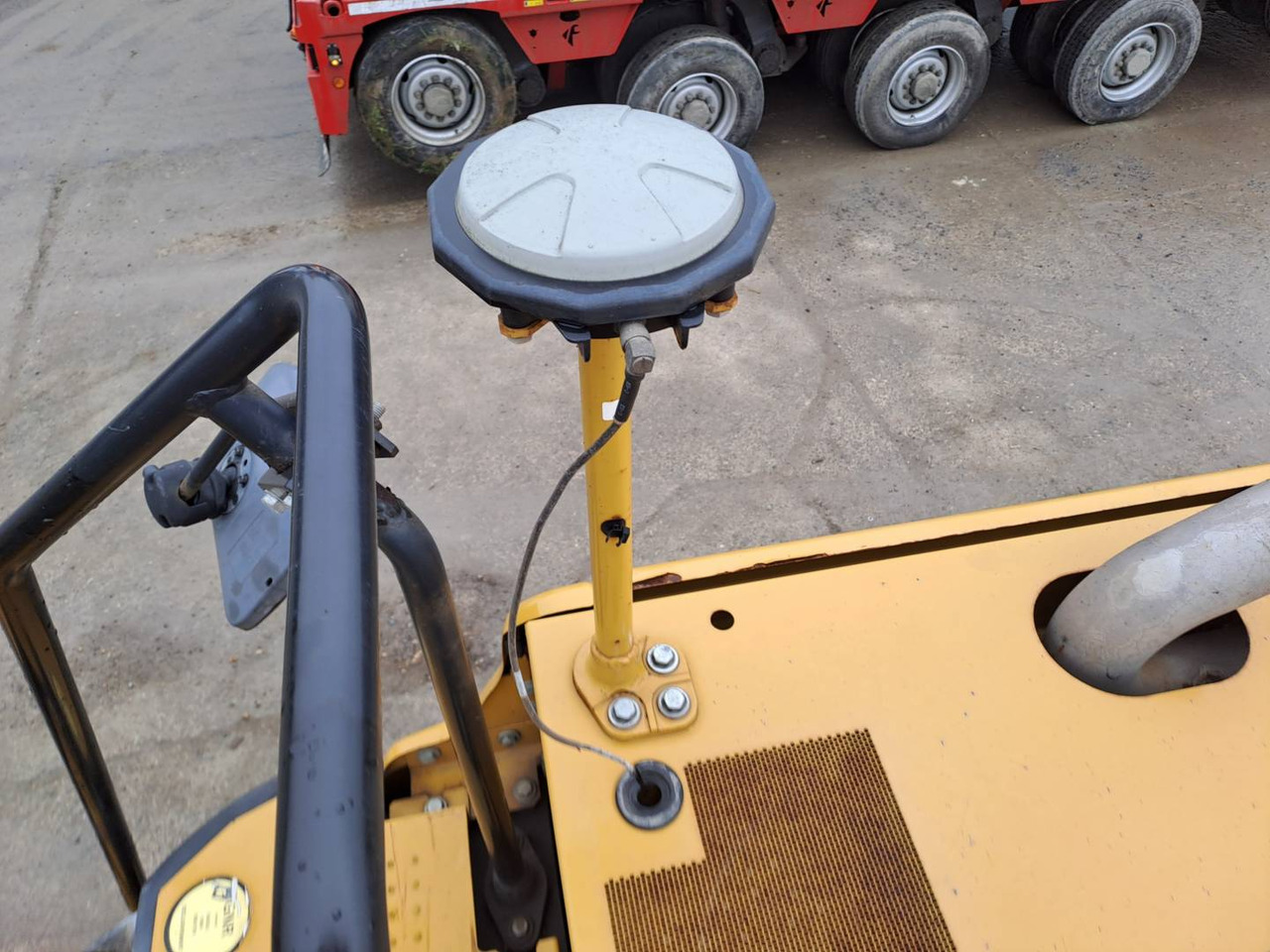 Escavadora de rastos CAT 323: foto 22