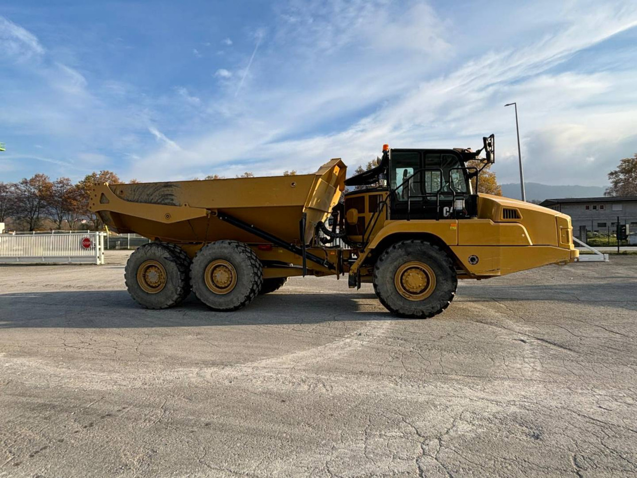 Caminhão articulado CAT 730: foto 14