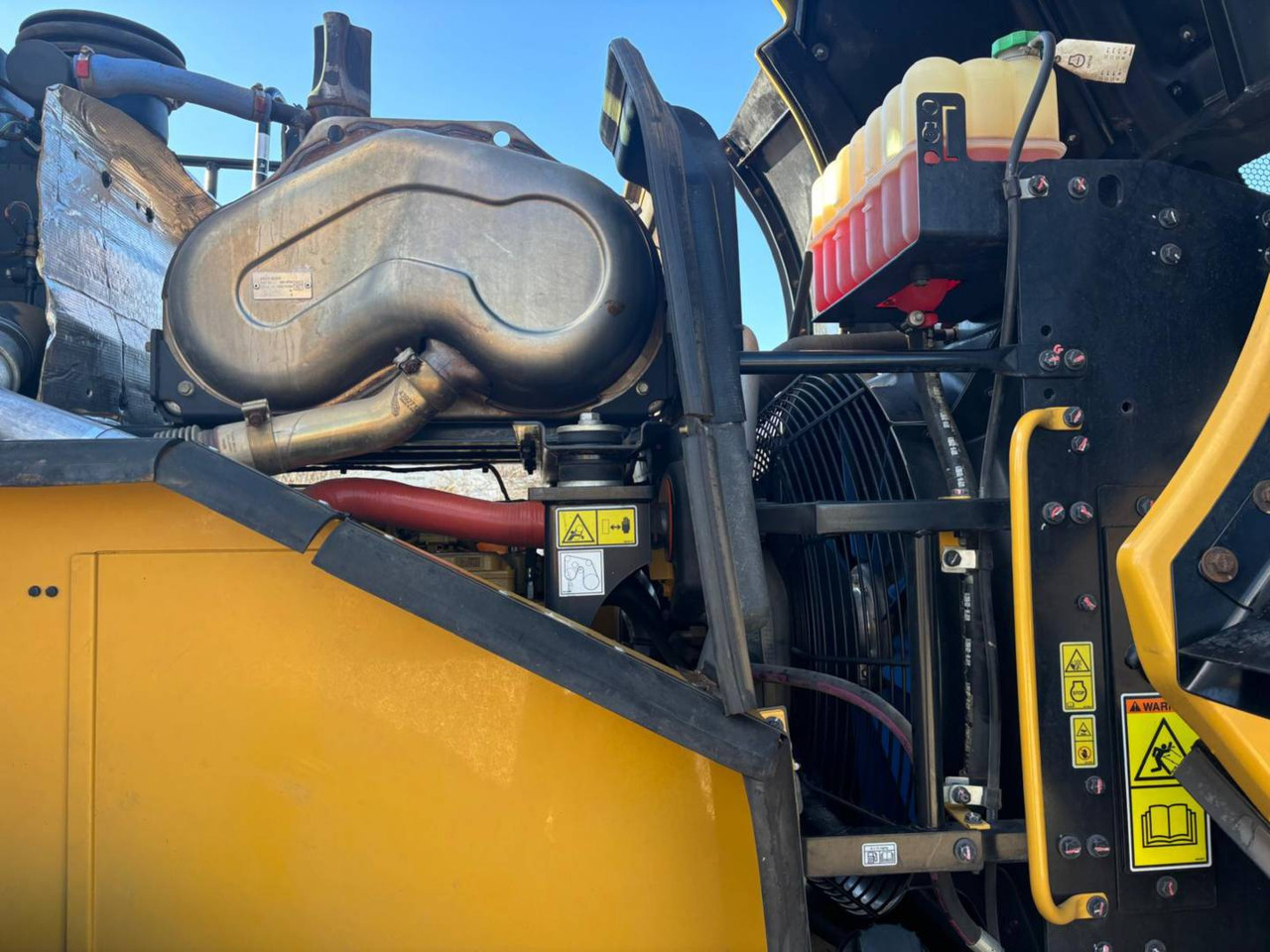 Pá carregadora de rodas CAT 950M: foto 7