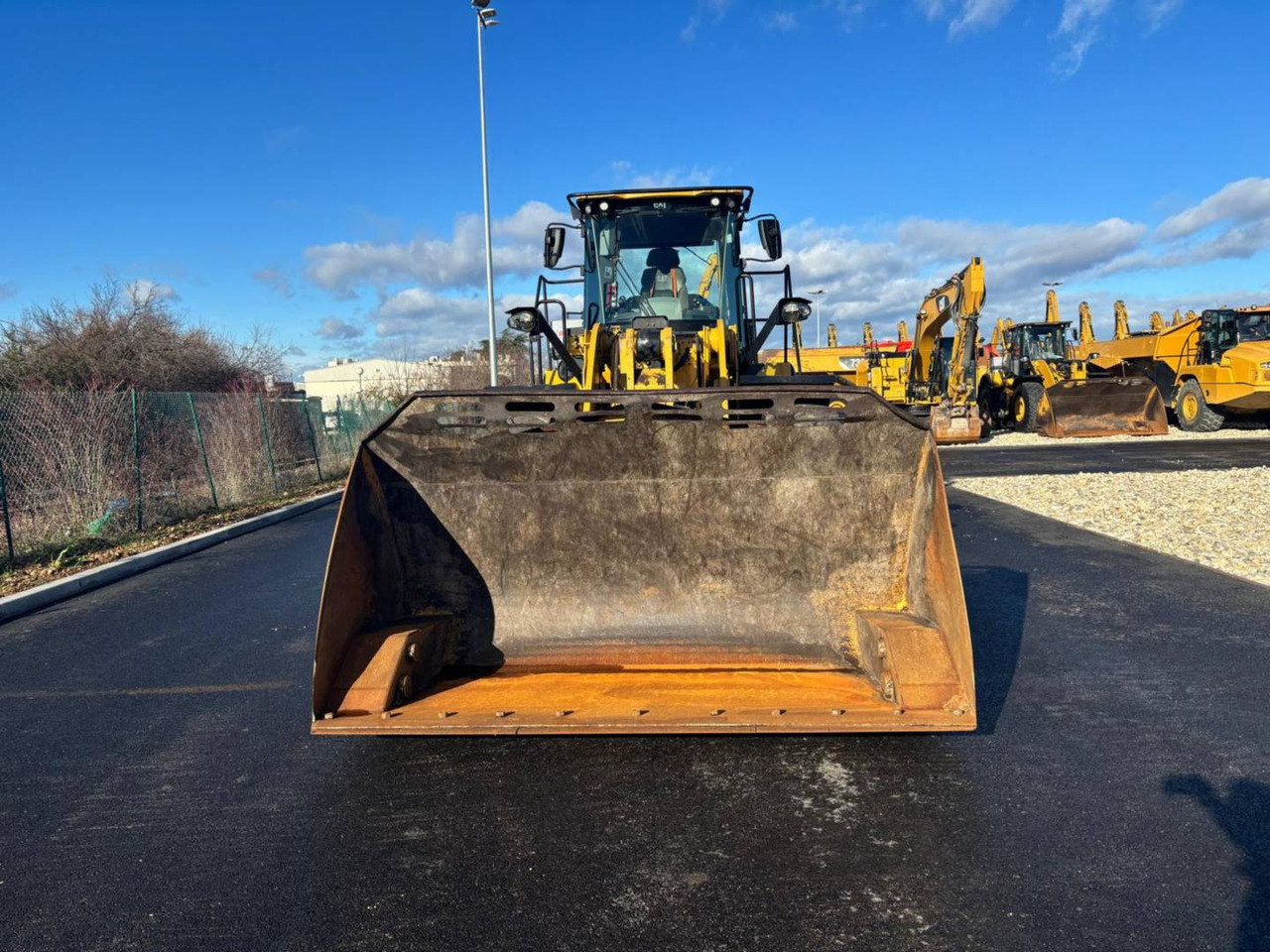 Pá carregadora de rodas CAT 950M: foto 11
