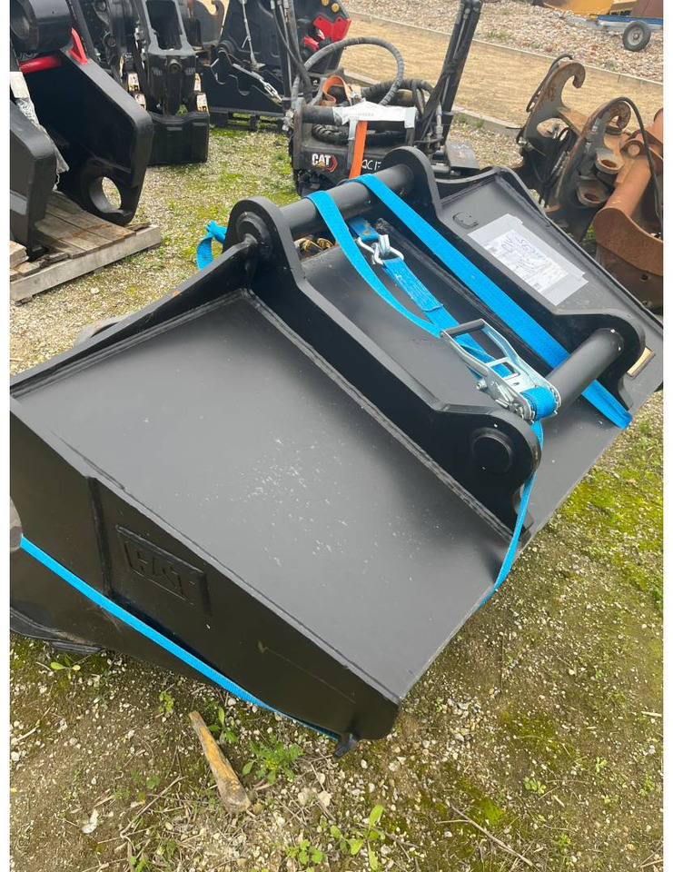 CAT BUCKET/1800MM/S70/GODET - Balde escavadora: foto 1 CAT BUCKET/1800MM/S70/GODET - Balde escavadora: foto 1