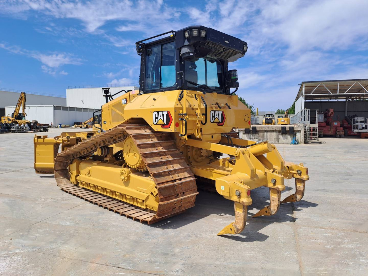 Buldôzer CAT D5: foto 6