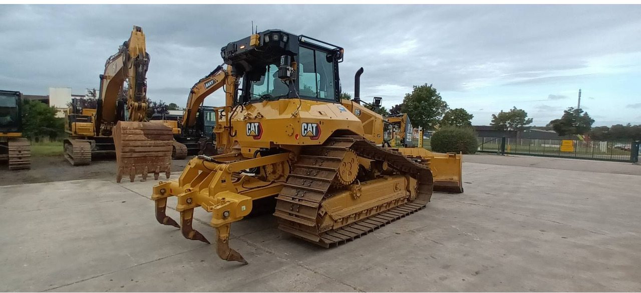 CAT D5 - Buldôzer: foto 3 CAT D5 - Buldôzer: foto 3