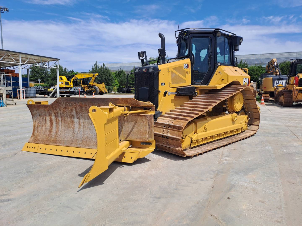 CAT D5 - Buldôzer: foto 4 CAT D5 - Buldôzer: foto 4