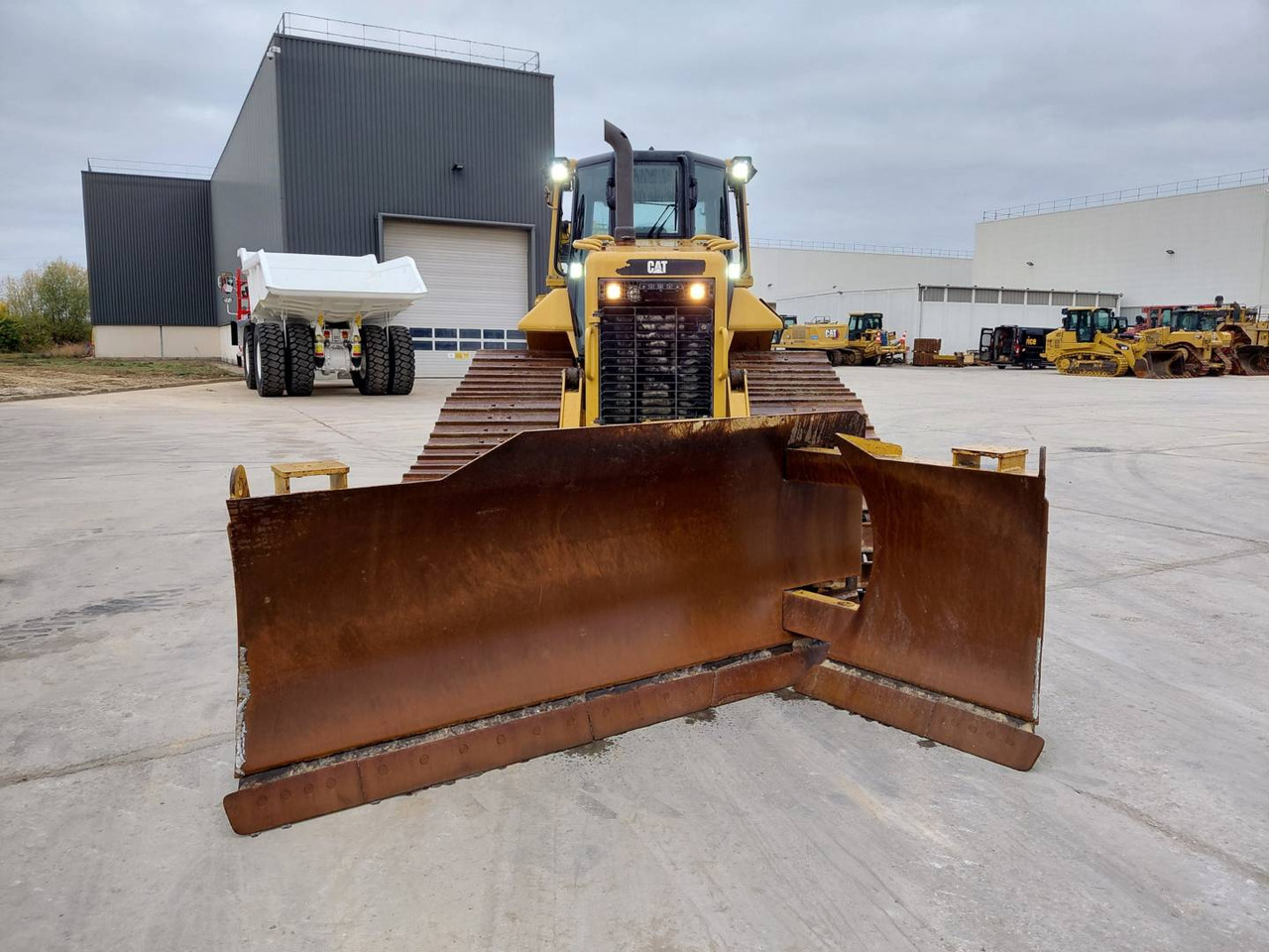 CAT D6N3B LGP - Buldôzer: foto 3 CAT D6N3B LGP - Buldôzer: foto 3